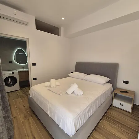 Cozy White House - Near Private Jacuzzi Appartamento *