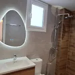 Cozy White House - Near Ksamil