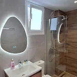 Cozy White House - Near Apartamento Ksamil