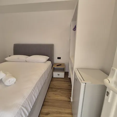 Apartamento Cozy White House - Near Private Jacuzzi Ksamil