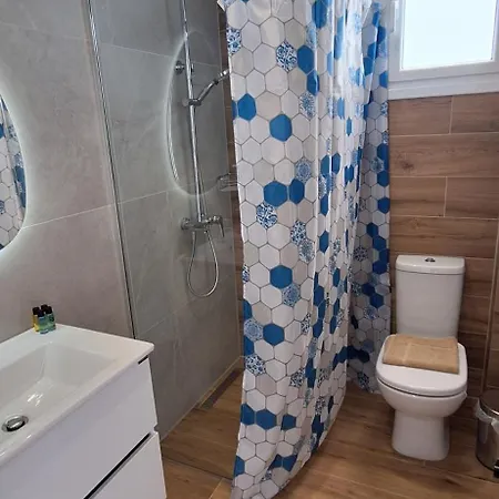 Cozy White House - Near Private Jacuzzi Apartamento Ksamil