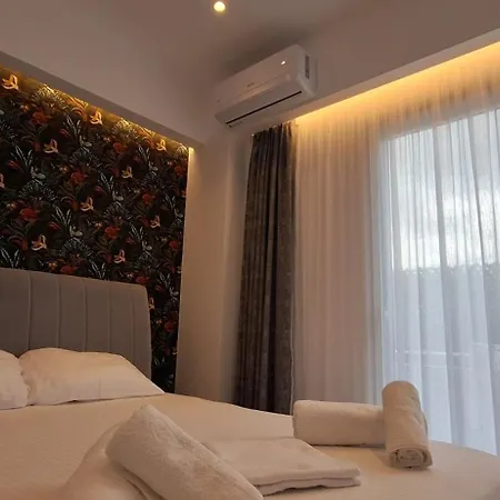 Cozy White House - Near Private Jacuzzi * Ksamil