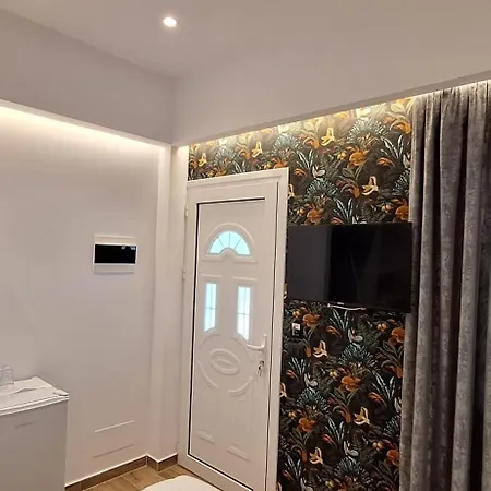 Cozy White House - Near Private Jacuzzi Ksamil