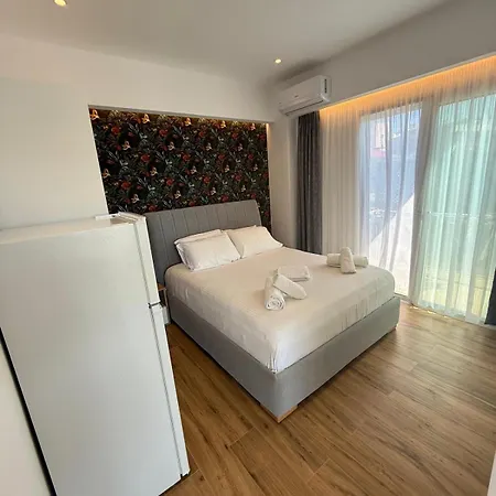 Cozy White House - Near Private Jacuzzi Apartamento Ksamil