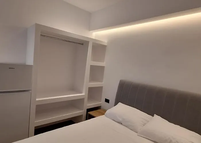 Cozy White House - Near 公寓 卡萨米尔