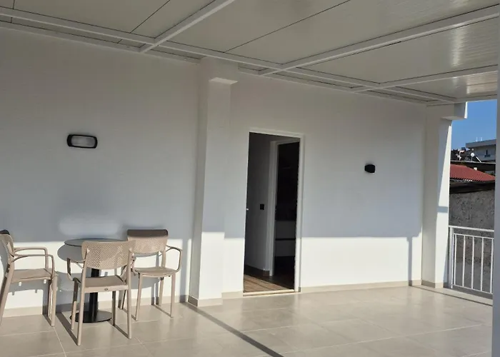 Apartamento Cozy White House - Near